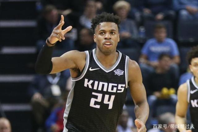 四川男篮：原助教张德贵接替莫科担任主教练