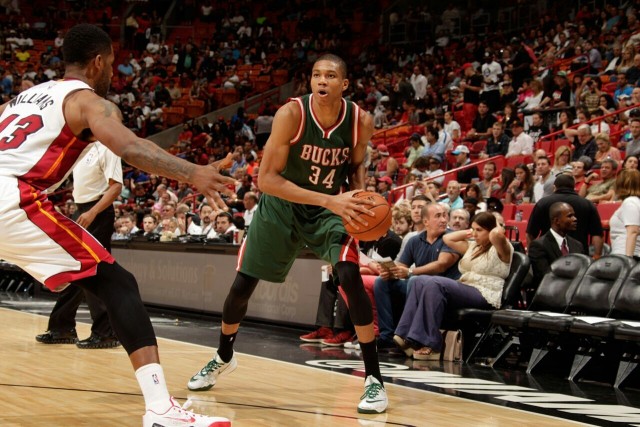 意甲-卡卢卢处子球 尤文图斯1-1战平亚特兰大